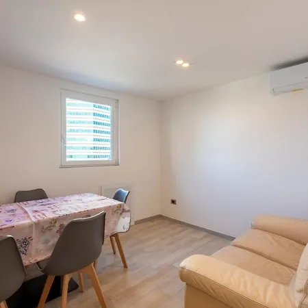 アパート Joivy Pleasant 2br Flat Next To Port