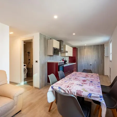 Appartamento Joivy Pleasant 2br Flat Next To Port Genova