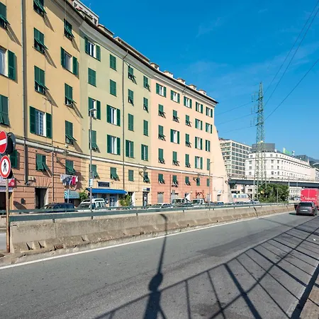 Joivy Pleasant 2br Flat Next To Port Gênes